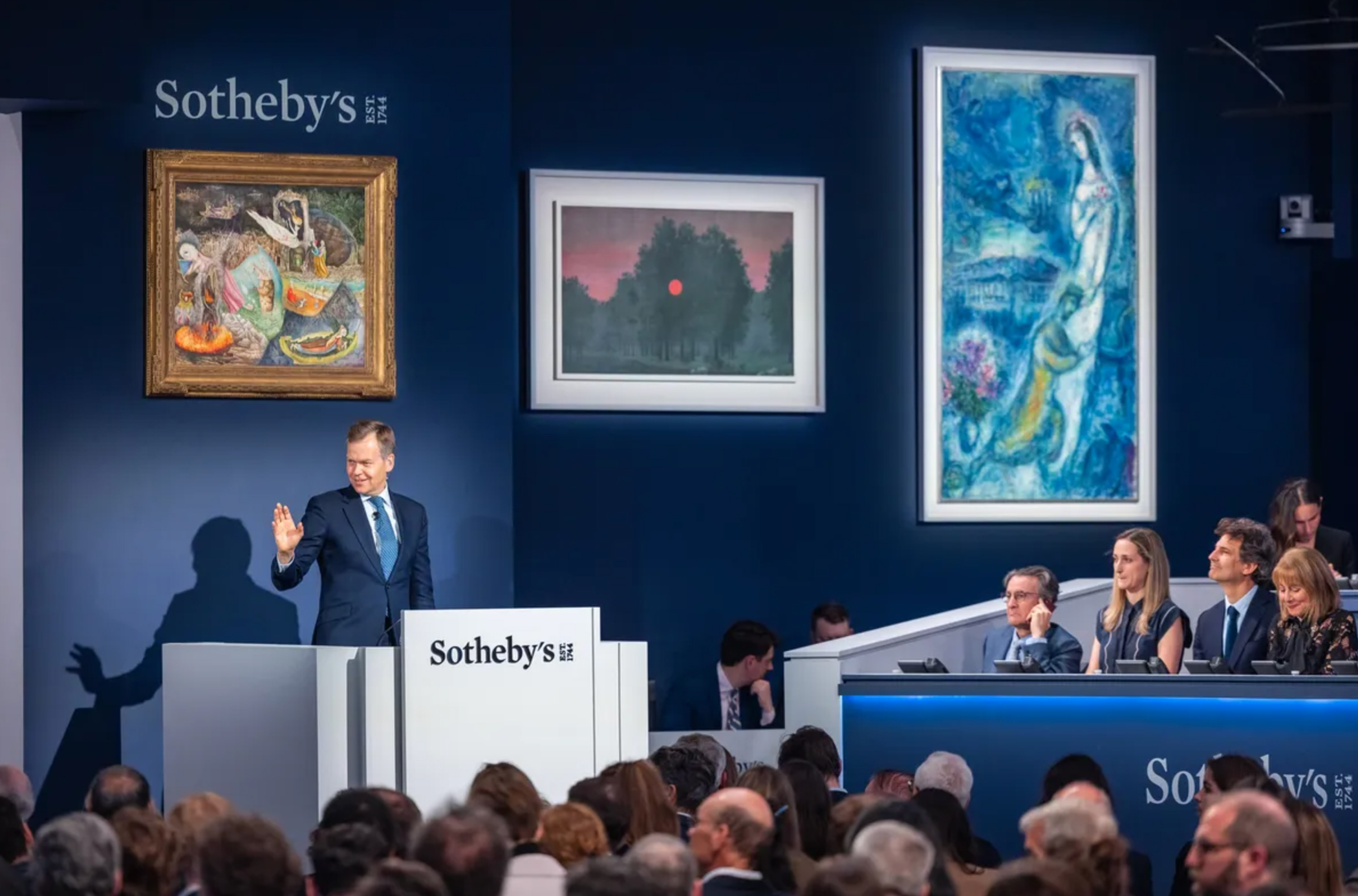 Auctioneer Oliver Barker surveys the salesroom during Sotheby's Modern art evening sale in New York in May 2024. © Julian Cassady Photography, courtesy Sotheby's
